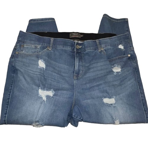 Torrid Bombshell Skinny Distressed Schnurrhaare zerrissene Jeans Medium Wash Gr. 26S gebraucht, in einwandfreiem Zustand - Bild 4 von 15