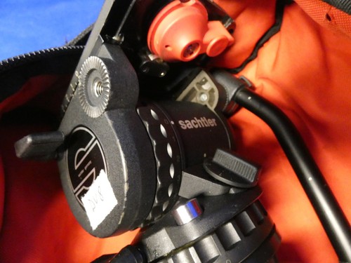 Sachtler schwarze Stativtasche mit schwarzem Gurt für DV8 oder ähnlich großes Stativ - Bild 15 von 16