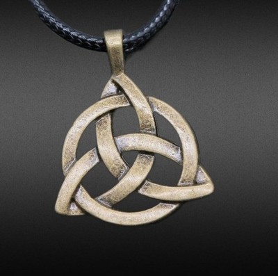 Celtic Triquetra Amulet of Protection Bronze Pendant Necklace Trinity Knot