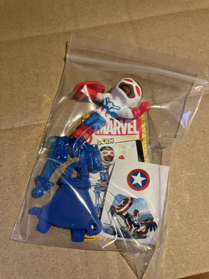 MARVEL SUPER HEROES Kinder Überraschung Ü-Ei Figur 2024 -CAPTAIN AMERIKA-