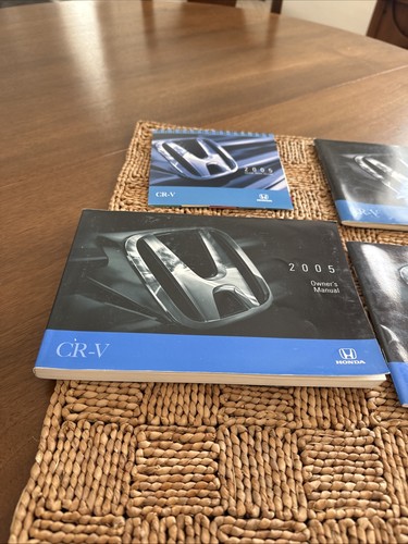 2005 Honda Crv CR-V Owner's Manual Booklet , Warranties, Quick Star Guide OEM - Bild 2 von 5