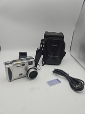 Sony Cybershot Digital Camera Model DSC-S70 3.3MP w/ case , battery  charger