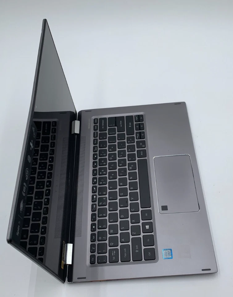 Acer Spin 5 15.6" 2020 i5-8250U 1.6GHz 250GB SSD 8GB DDR4 Gris Justo/Abolladura Foto 3 de 4