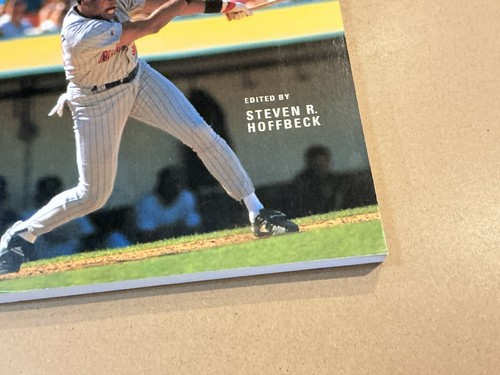 Swinging For The Fences Black Baseball in Minnesota Steven R. Hoffbeck Book - Picture 14 of 16