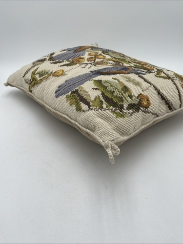 Katha Diddel Needlepoint Wool Pillow Birds Fruit Tree Blue Brown Off White 17X13 - Foto 5 di 15