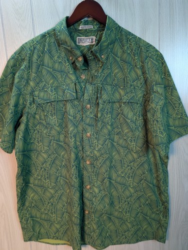 Duluth Untucked Vented Short Sleeve Button Mens Large Green Palm Leaf Design  - Picture 2 of 6