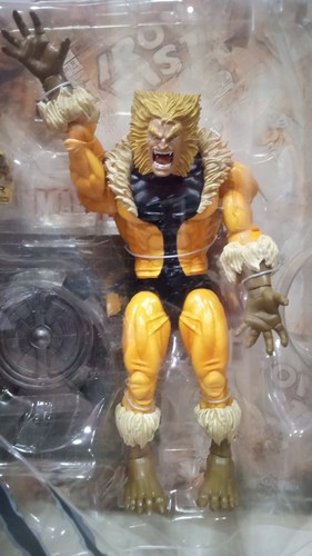 Figura Marvel Select SABRETOOTH CmdStore Exclusiva Primera Aparición 7" Escala 8" - Imagen 2 de 20