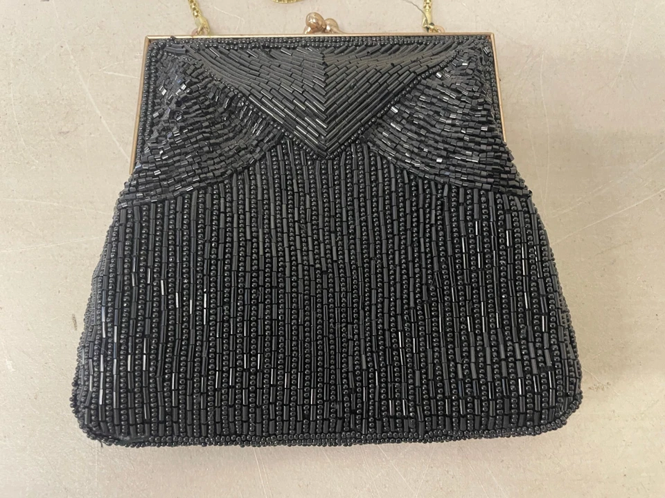 Bolso Bandolera Vintage La Regale Negro Noche Cuentas Dorado Herrajes Talla S Foto 2 de 4
