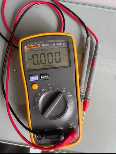 Probador multímetro digital Fluke 15B/usado - Imagen 1 de 7