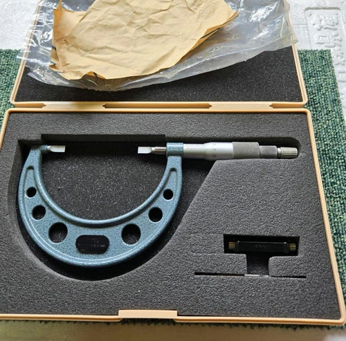 Mitutoyo Micrometer BLM-75