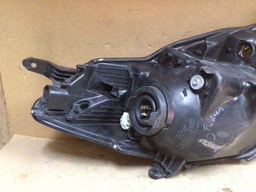 2015-2017 Toyota Yaris Halogen Left LH Side HeadlightOEM #R1 - Picture 10 of 11