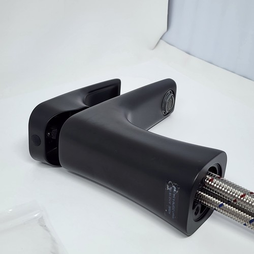 Swiss Madison Monaco Single-Handle Single-Hole Bathroom Faucet in Matte Black - Picture 8 of 10