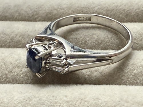 Platinum Sapphire And Baguette Diamond Ring - Picture 5 of 8