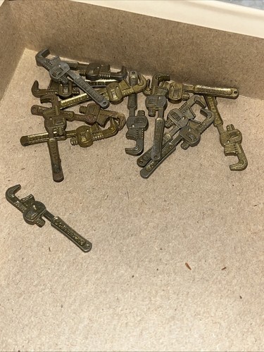 1976 Parker Bros Vintage Water Works Leaky Pipe Card Game *Complete* 2-5 Players - Picture 7 of 10