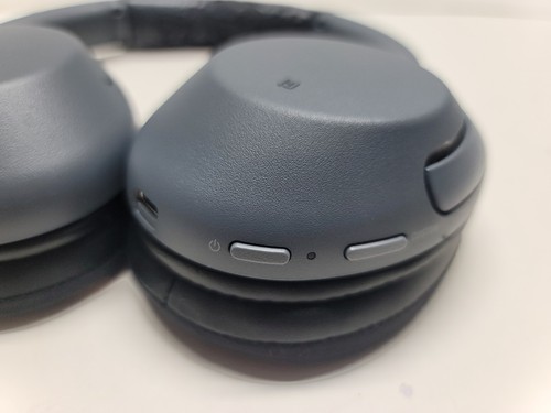 Sony WH-XB900N Extra Bass Over the Ear Headband Headphones Gray Works Red Descri - Picture 9 of 13