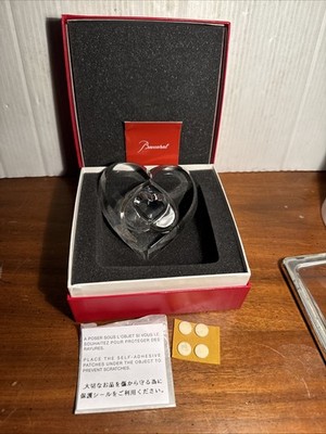 Presse papier clair en cristal de Baccarat mod10