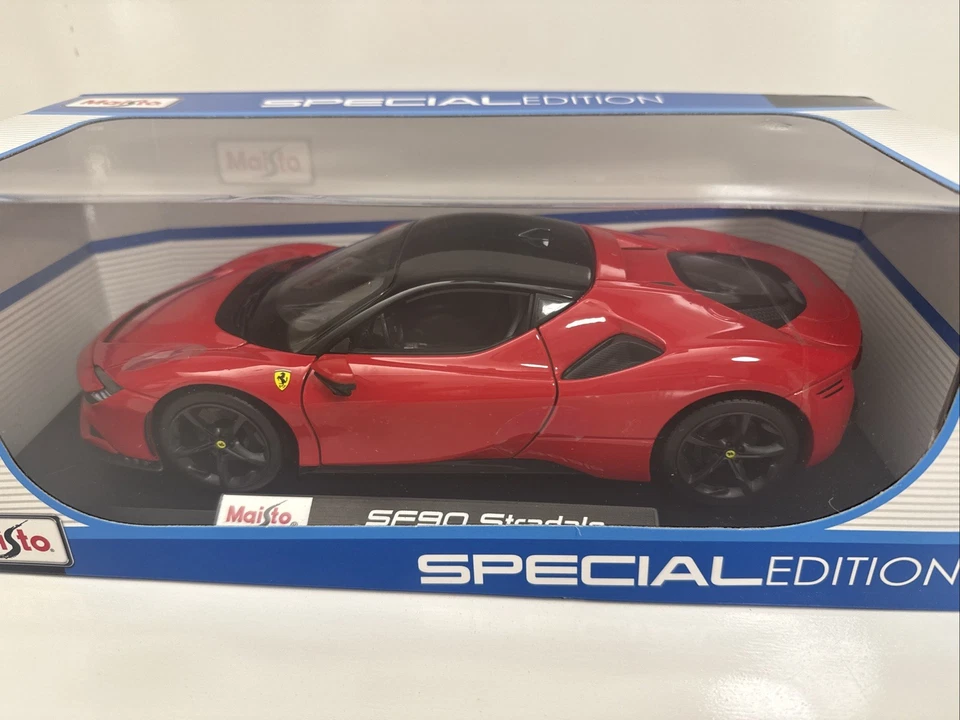 FERRARI SF90 STRADALE ROJO CON TAPA NEGRA 1/18 COCHE MODELO FUNDIDO A PRESIÓN DE BBURAGO 16015 Foto 4 de 4