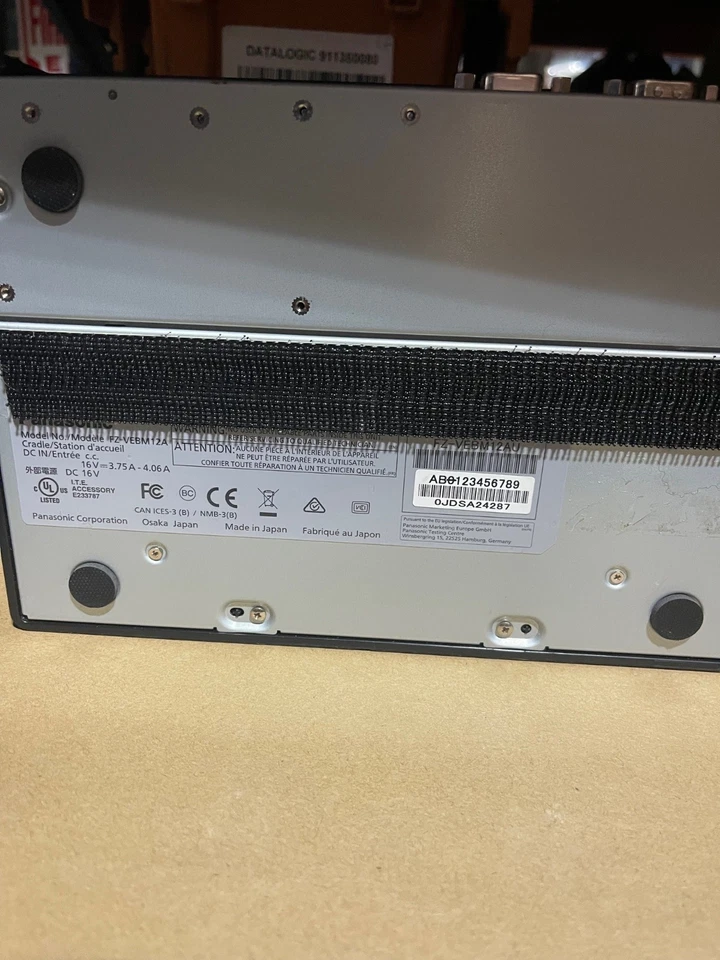 Estación de acoplamiento replicadora de puertos Panasonic FZ-VEBM12AU para Toughpad Foto 4 de 4