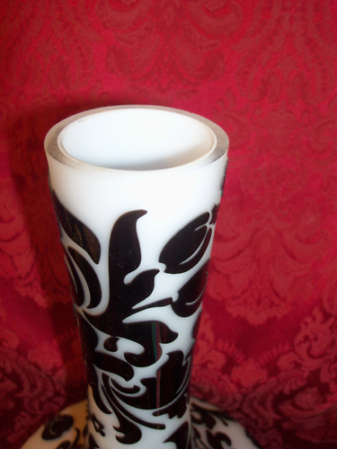 Glossy Black and Matte White Vase. RED VANILLA BRAND. LOOKS LIKE PEKING STYLE. - Picture 4 of 6