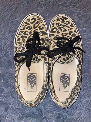 VANS (VAN DOREN) ガンジャ リーフ柄トートバッグ VINTAGE Vintage Vans Doren Cheetah Print Low Top Shoes W/ Black