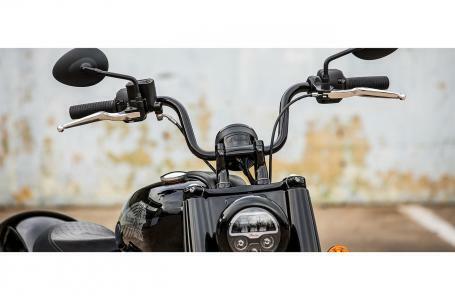 2022 Indian Motorcycle CHIEF BOBBER in Street, Cruisers & Choppers in Delta/Surrey/Langley - Image 2