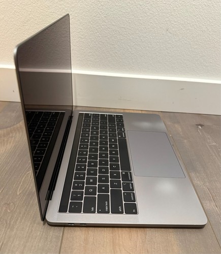 Apple MacBook Pro 13" A1989 2018, Intel i5 2,3 GHz, 16 GB RAM, 256 GB, Gris espacial - Imagen 2 de 7