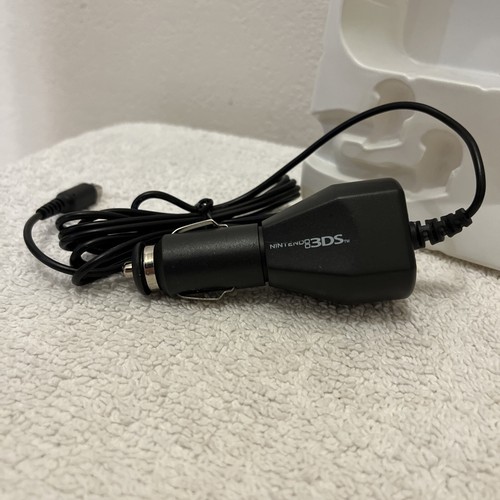 Cargador de coche Nintendo 3DS y 2 lápices - Imagen 3 de 3