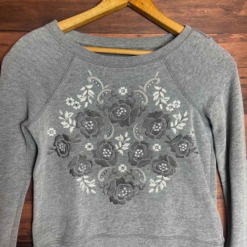 Abercrombie Kids Gray Floral Embroidered Sweater Girls Size Small - Picture 3 of 5