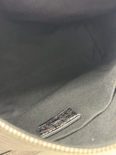 AUTÉNTICO NUEVO CON ETIQUETAS $1950 Givenchy SM Voyou Cuero Metálico Arrugado Hombro-Gris Plateado - Imagen 6 de 23