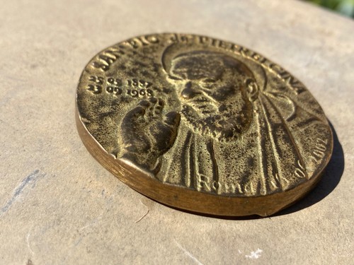 RARE MEDAL/RELIC Canonisation Padre Pio: Large and heavy bronze - June 16, 2002 - Picture 13 of 13