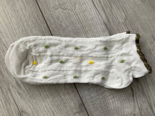 CALCETINES DE ENTRENADOR FLORALES BLANCOS, TOTALMENTE NUEVOS, TALLA REINO UNIDO 3-5.5.. ROPA DE VERANO - Imagen 5 de 6