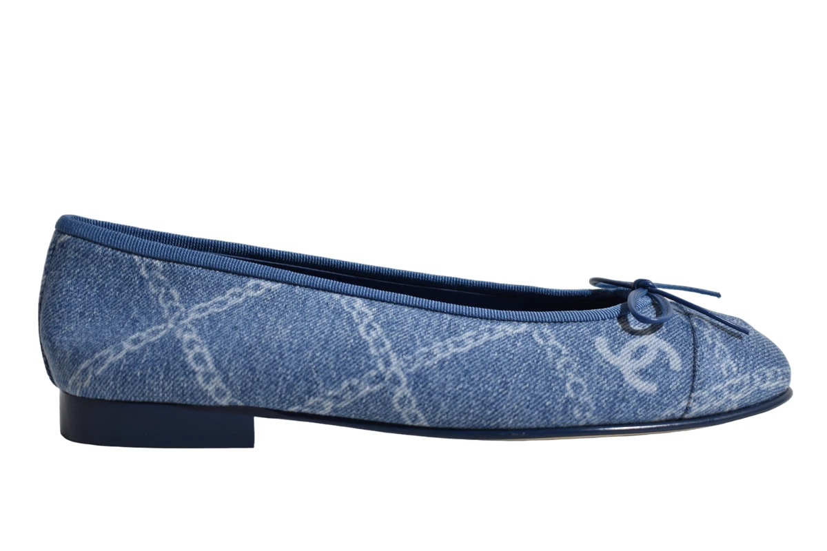 Chanel 23A Printed Denim Blue White CC Logo Bow Tie Ballet Ballerina Flat  38.5