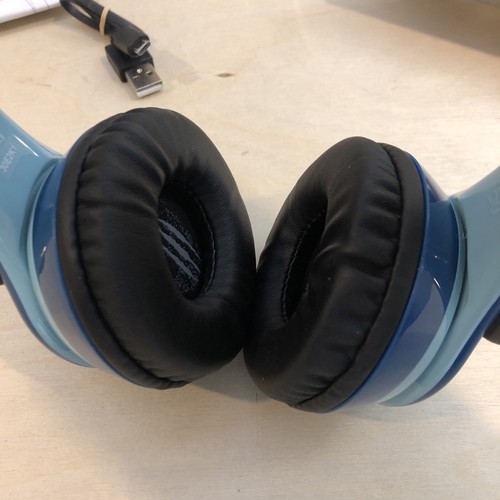 KIDdesigns Noise Cancelling Wireless Bluetooth Kids Headphones - Jurassic World - Picture 5 of 9