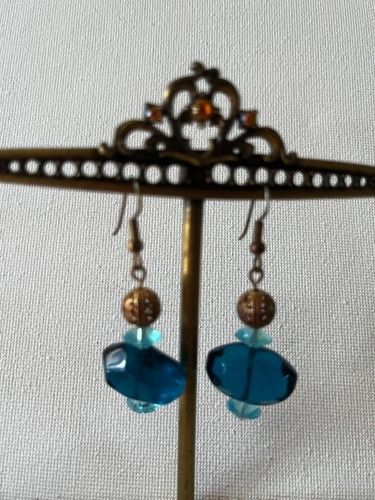 Pendientes Globos Filigrana de Latón y Cuentas de Vidrio Azul Cuelgan... - Imagen 4 de 4