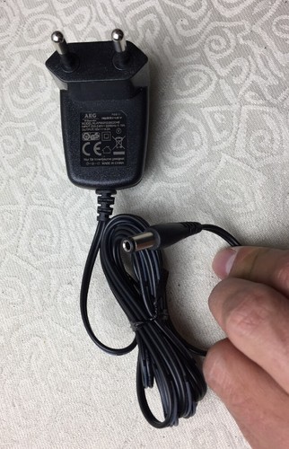 AC Adapter Ktec KLAP0501000020HE 10V 0.2A Power Supply EU Plug - Picture 4 of 4