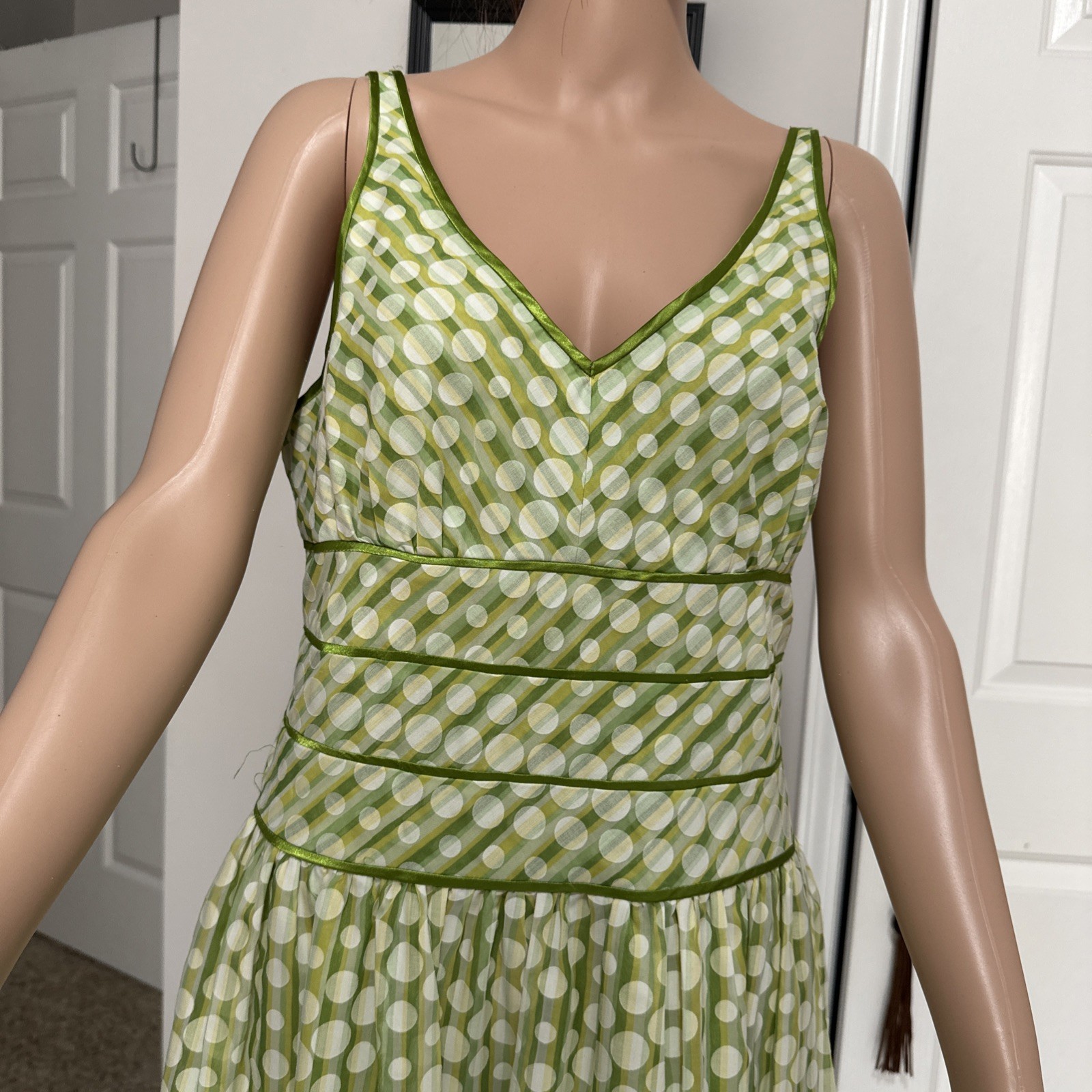 Picture 3 of 8