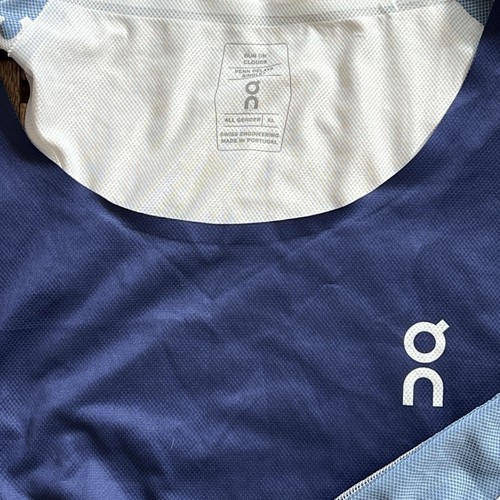 ON Cloud Running Penn Relays Graphic Print Singlet Tank Top Blue White Men’s XL - Picture 3 of 3