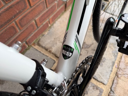 Trek Lexa S - Ladies Road Bike - 46cm - White - Good Condition - Hardly used. - Picture 5 of 6
