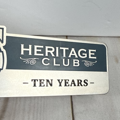 ✅ Volvo Heritage Club Ten Years Badge OEM Adhesive Vintage - Bild 5 von 7