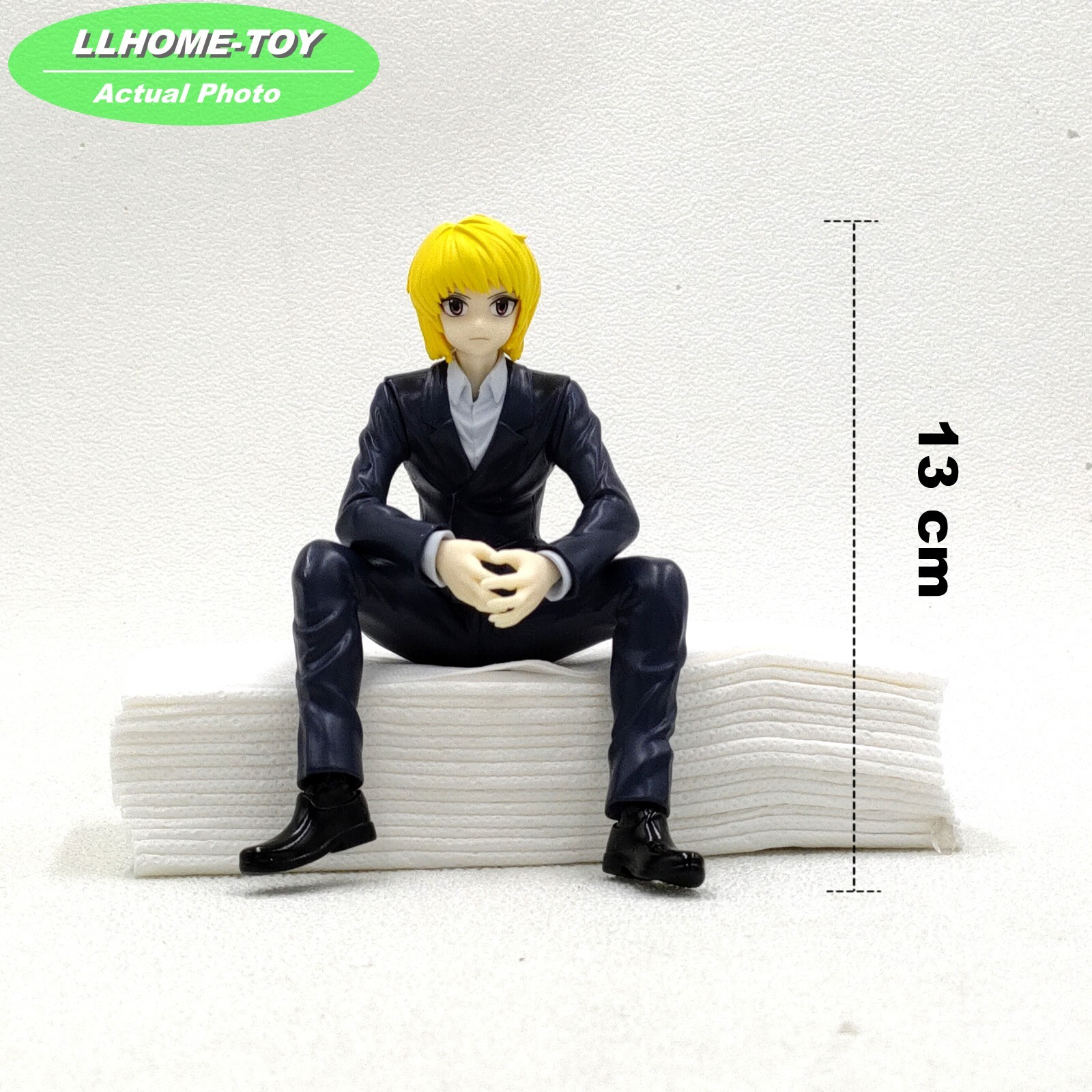 Anime HUNTER Noodle Stopper Kurapika Wear a suit sitting Figure Toy Gift
