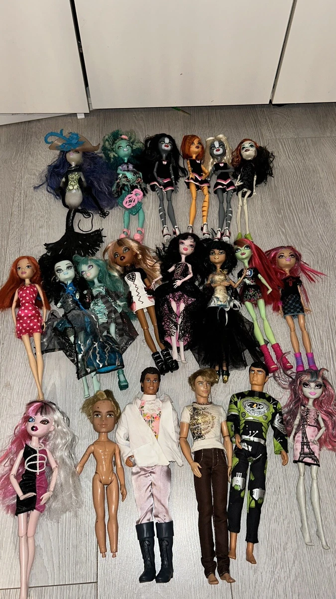 Produtos da categoria Monster High Dolls novos e usados à venda