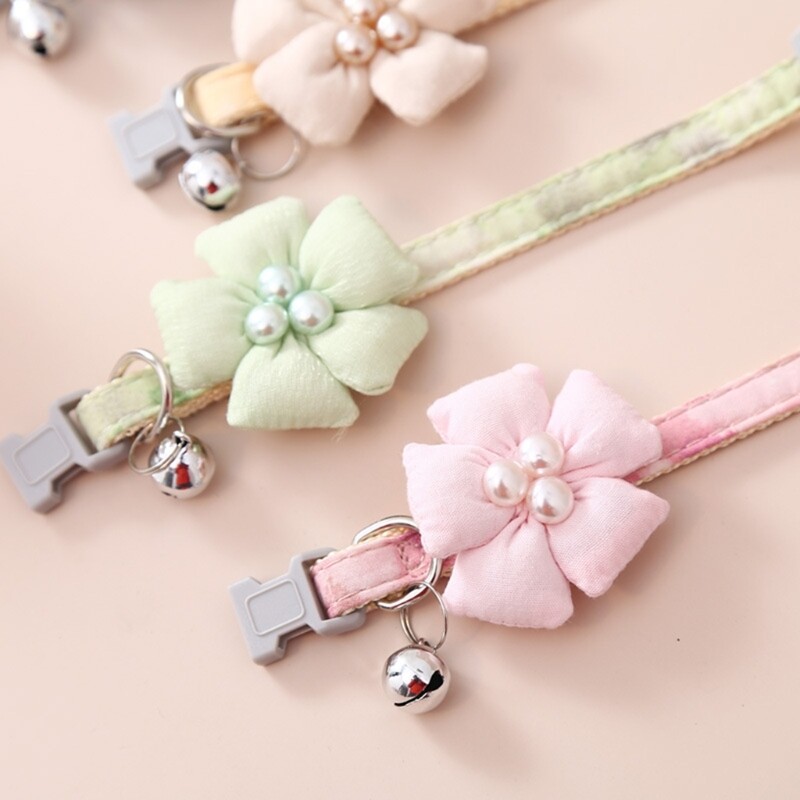 Girl Dog Collar with Flower Floral Cat Collar with Breakaway Buckle and Bell - Picture 4 of 13