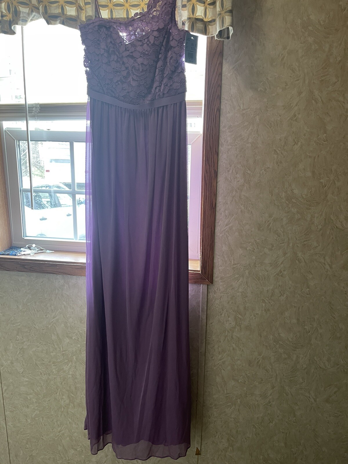 Picture 3 of 4