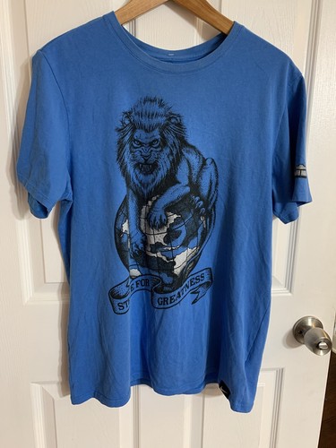 NIKE Mens Dri-Fit Lebron James Lion T 