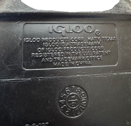 1 qt. or 1/2 gallon water jug LN Igloo Proformance - Picture 5 of 5