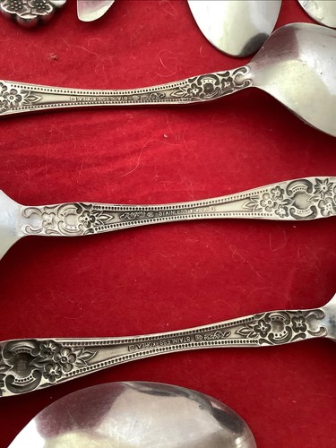 Vintage Summer Rose 26 Pc STAINLESS SILVERWARE 1847 Rogers/IS Flatware Disc jB2 - Picture 6 of 9