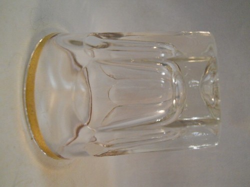 VINTAGE SHOT GLASS WITH GOLD BAND AROUND TOP - Picture 4 of 6