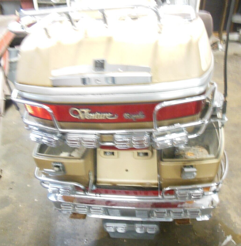 04H23 Yamaha XVZ 1300 Venture Royale 1987 Headlight 1NL-84303-A0-00 - Picture 10 of 10