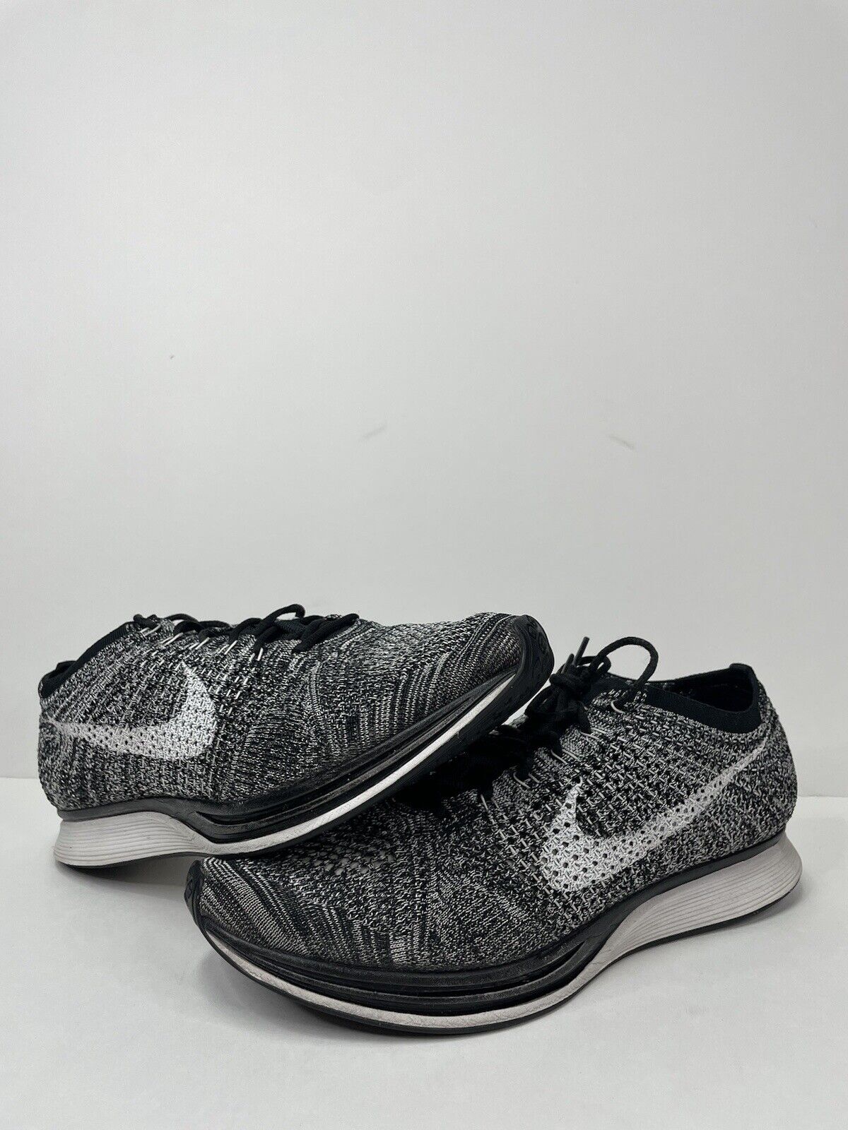 Nike Flyknit Racer Oreo 2.0 Size 11 526628-012 - image 1