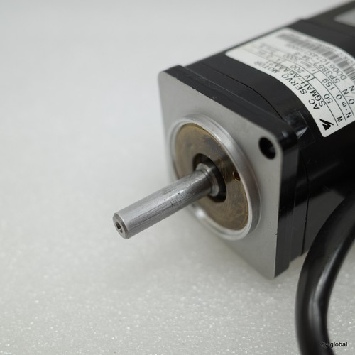 YASKAWA Used SGMAH-A5AAA21 AC SERVO MOTOR 50W MOT-I-1461=2J41-11 - Picture 6 of 9